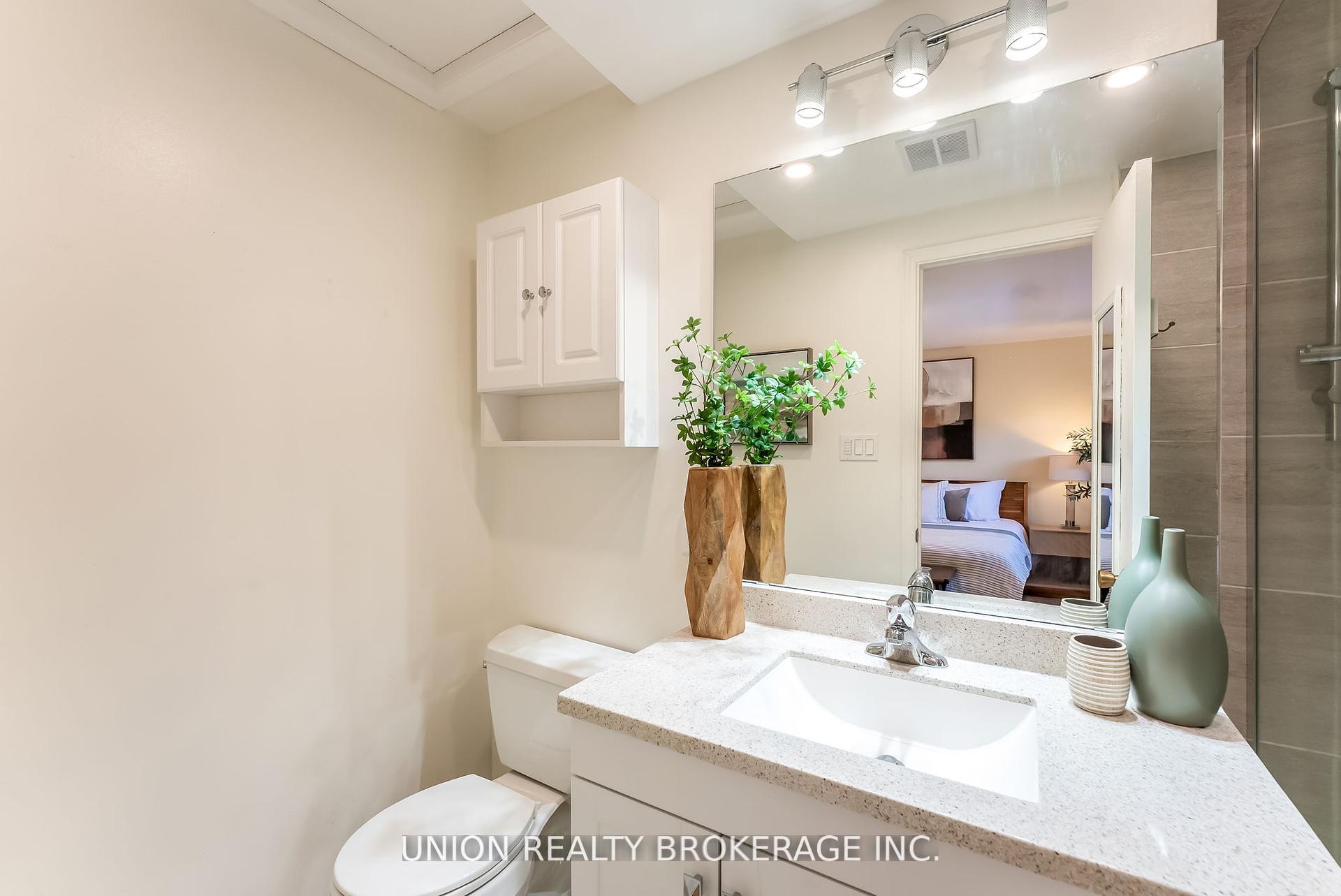 32 Bledlow Manor Drive