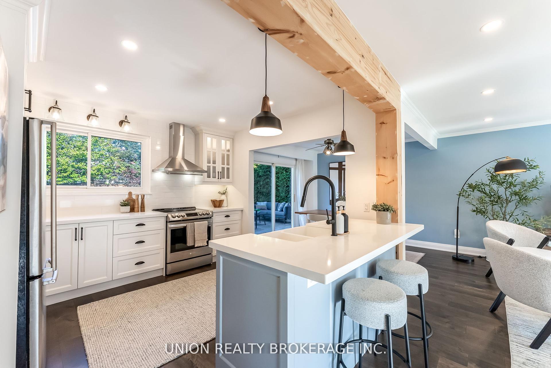 32 Bledlow Manor Drive