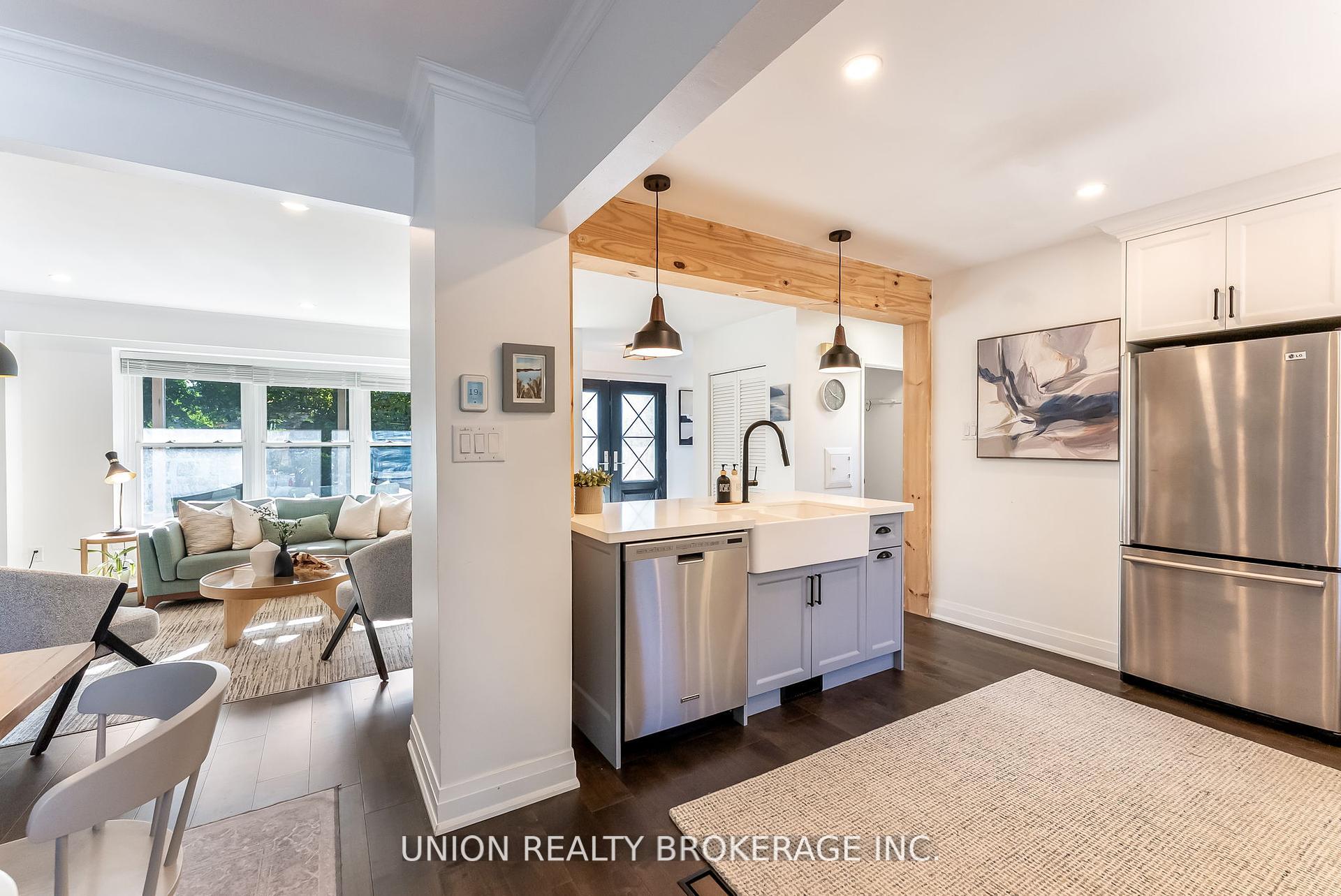 32 Bledlow Manor Drive