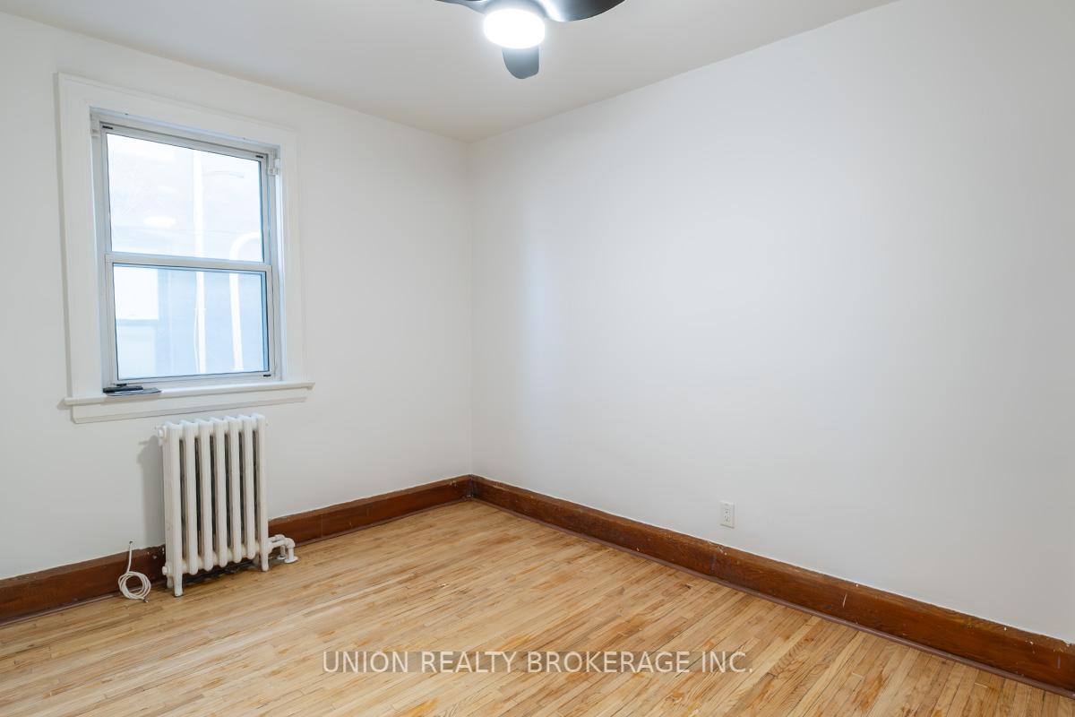 53 Wineva Avenue Main