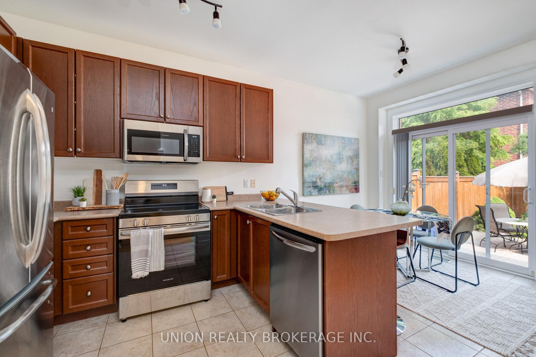 69 Mantle Avenue, Whitchurch-Stouffville