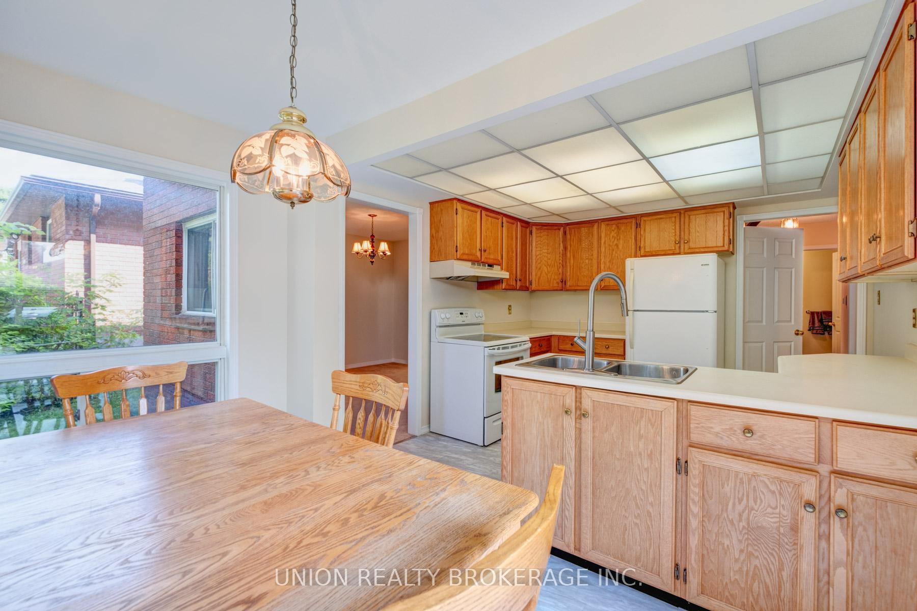 20 Richler Crescent
