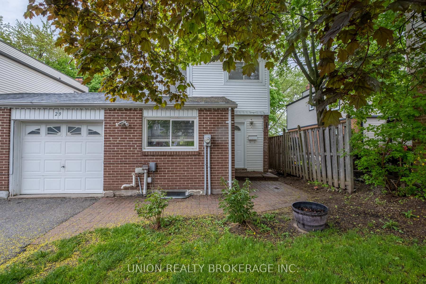#29 - 336 Queen Street Unit: 29