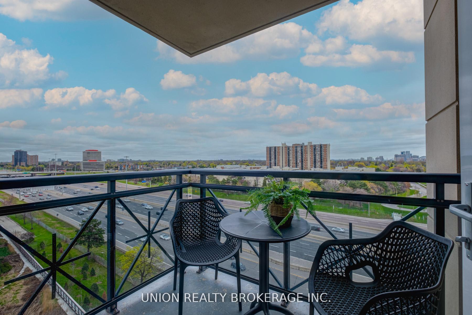 #824 - 2 Eva Road, Toronto Unit: 824
