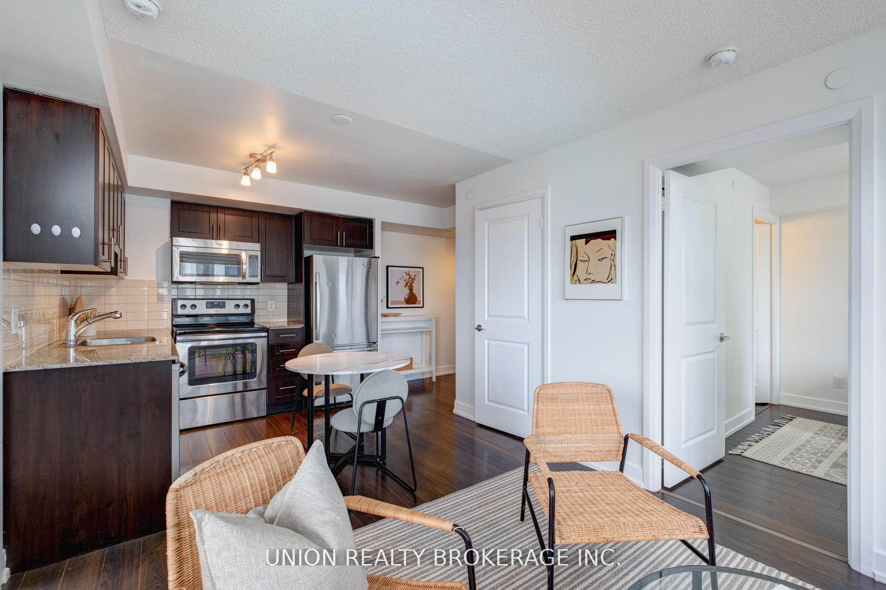 #824 - 2 Eva Road, Toronto Unit: 824