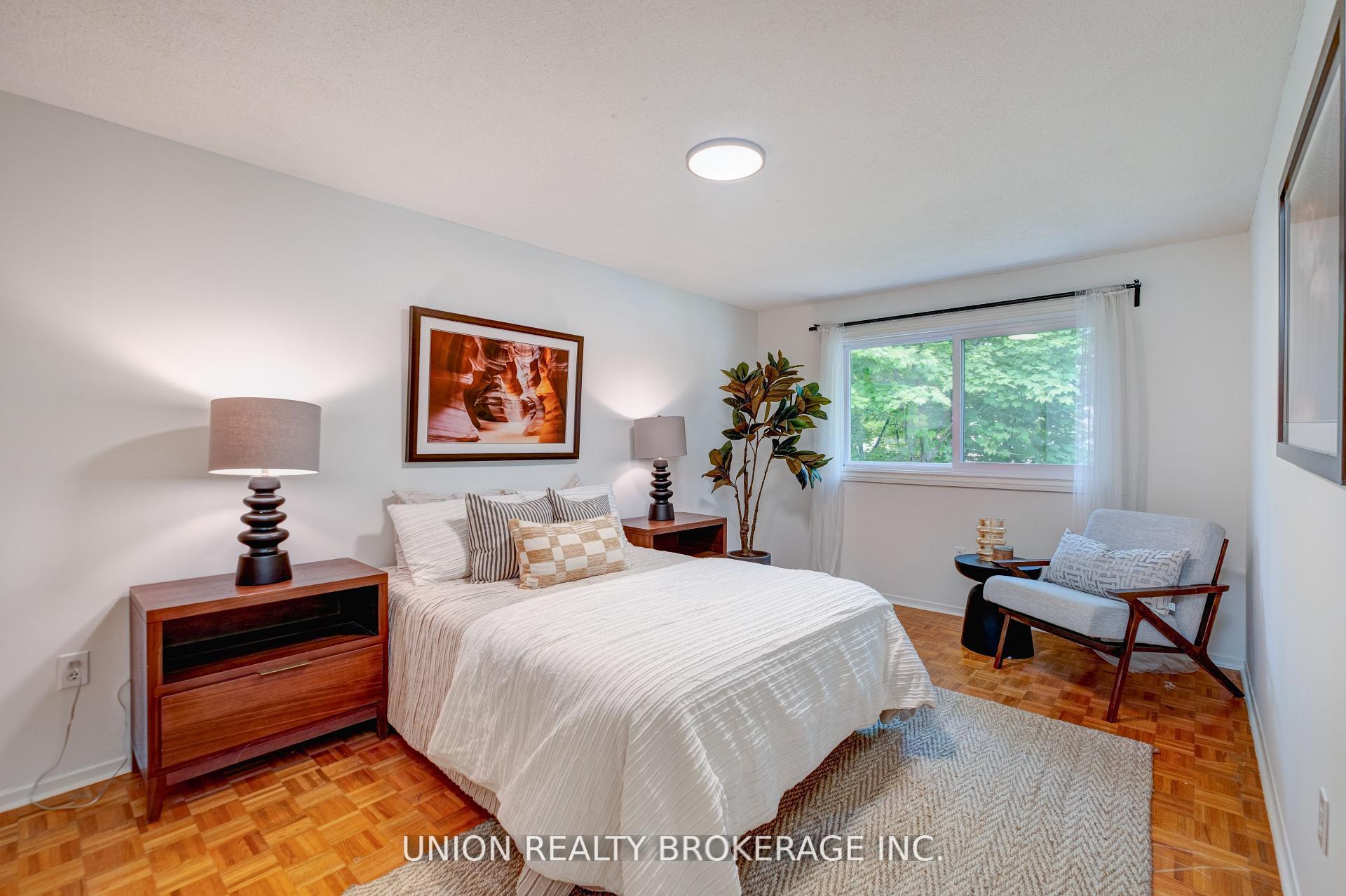 2423 Brasilia Circle