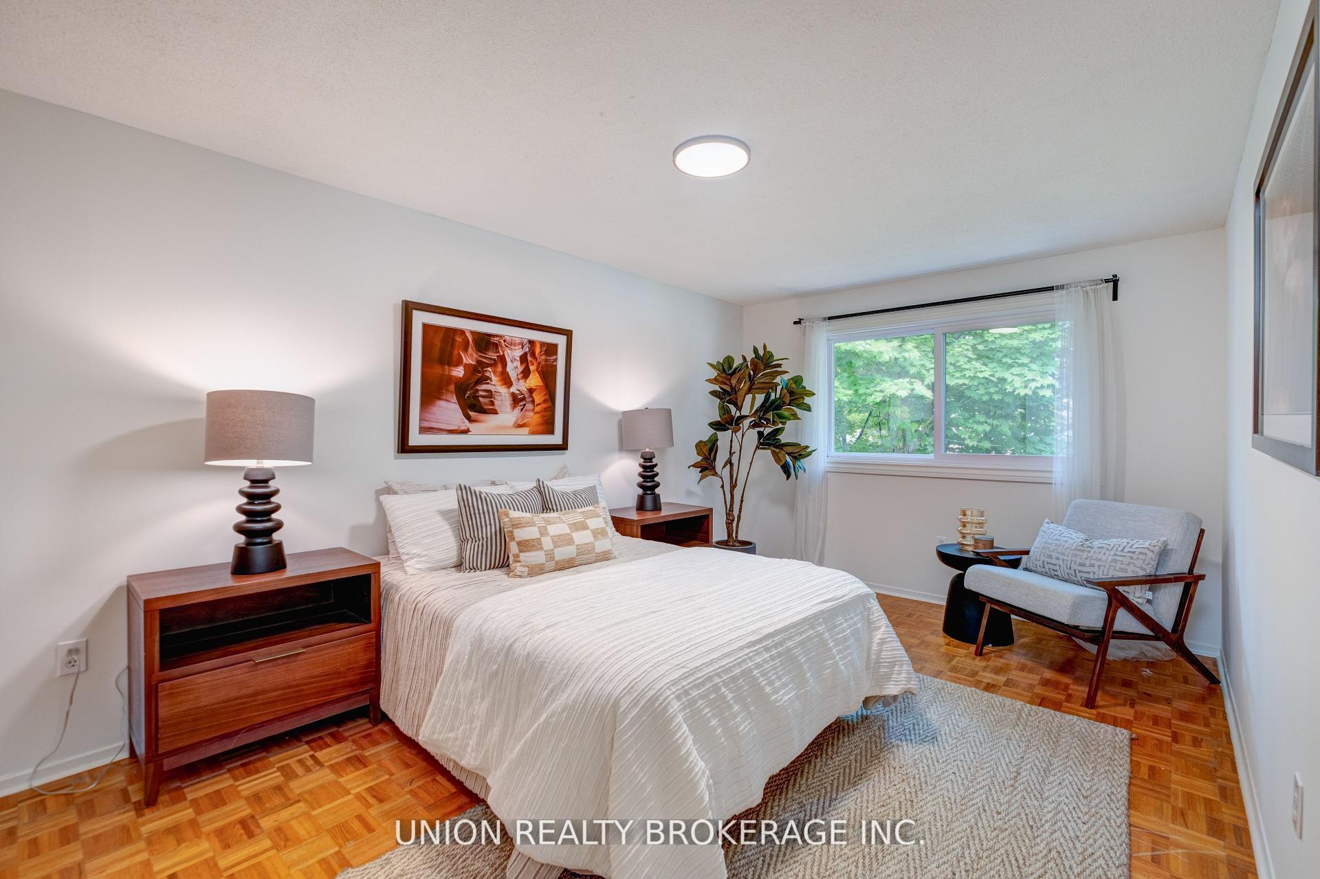 2423 Brasilia Circle