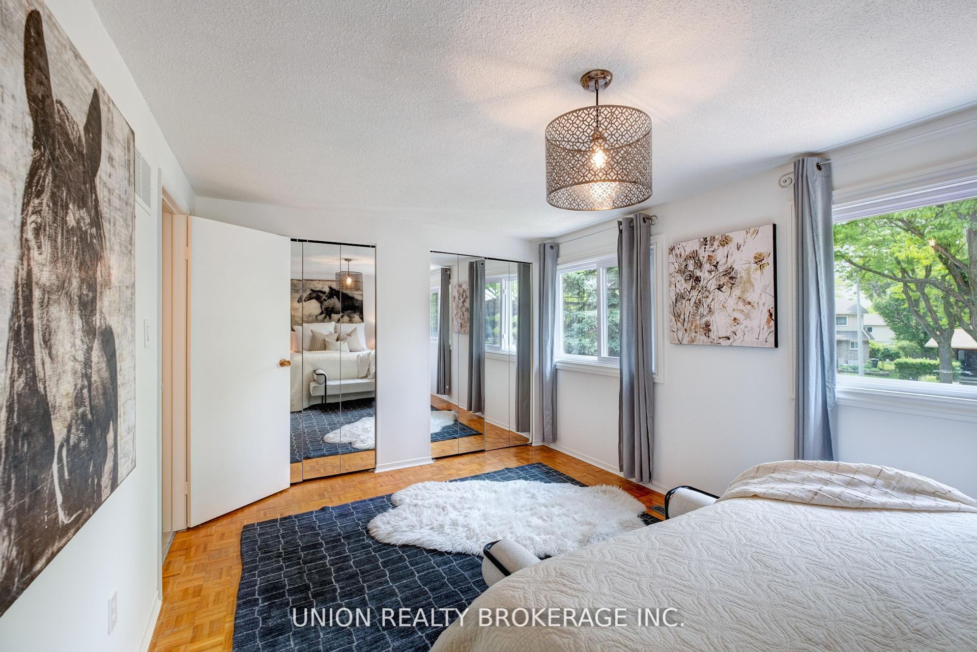 2423 Brasilia Circle