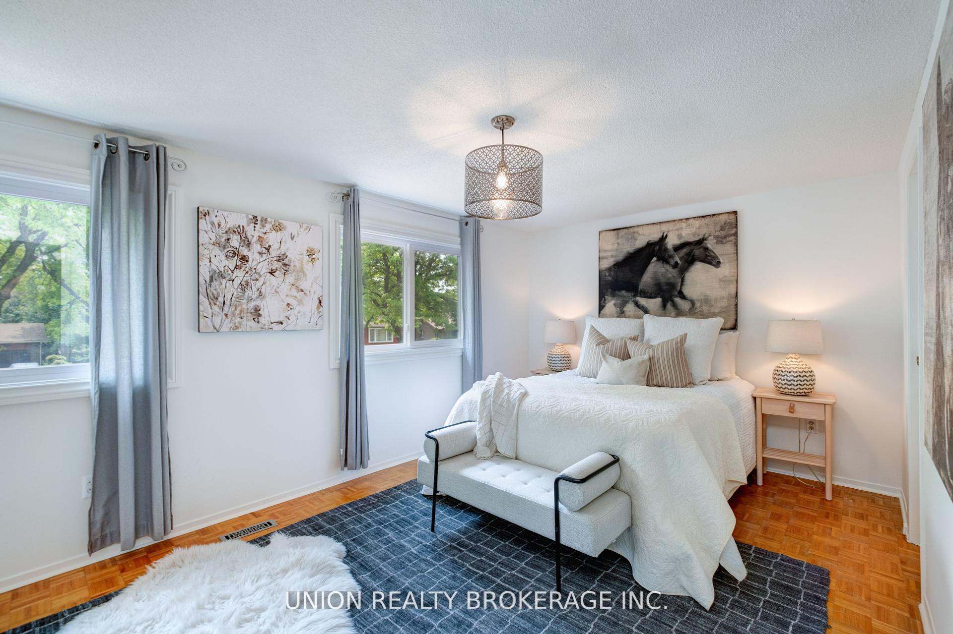 2423 Brasilia Circle