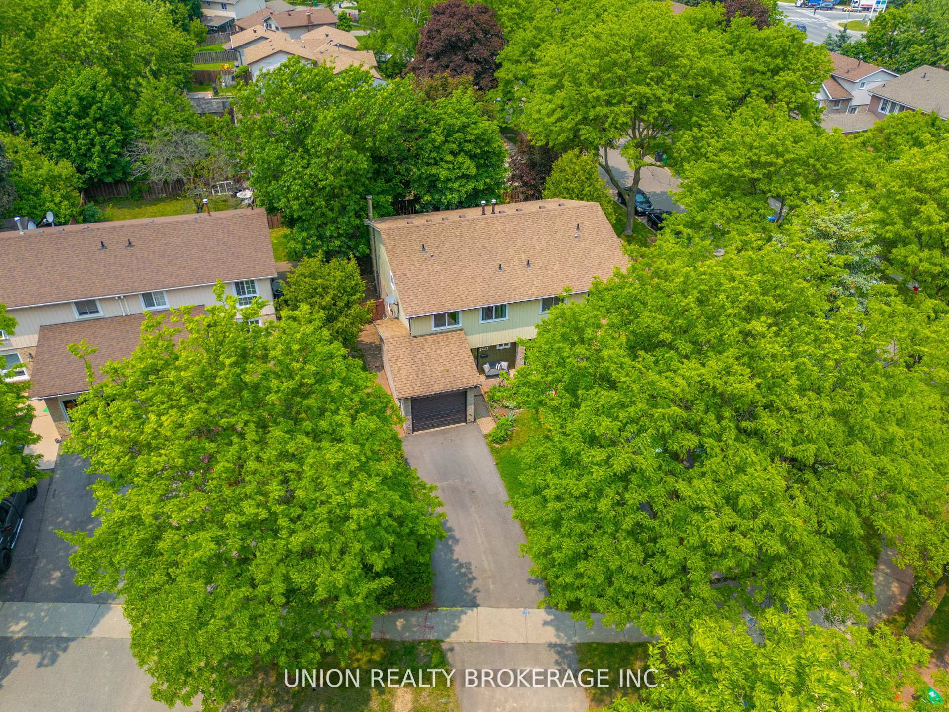 2423 Brasilia Circle