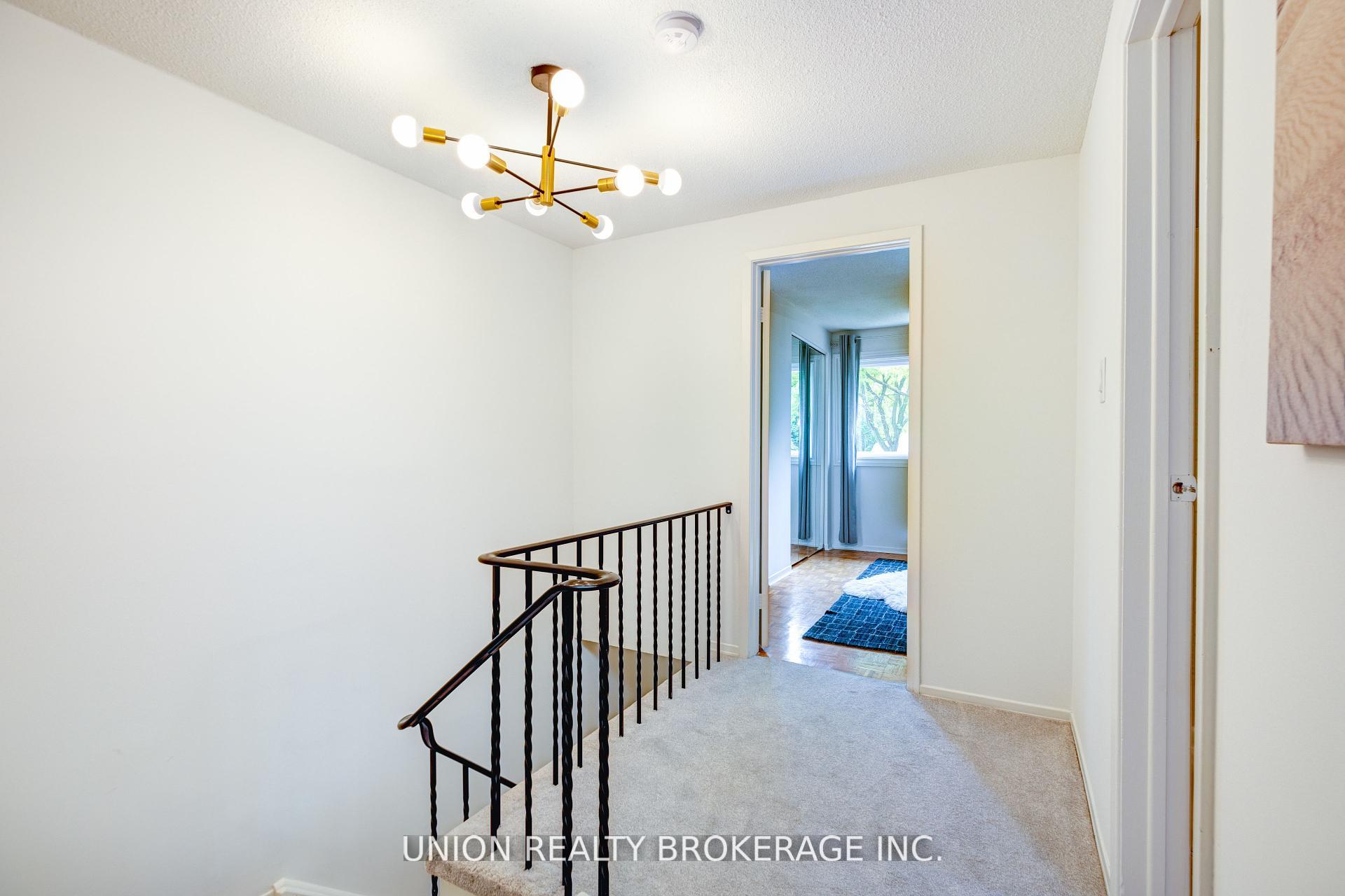 2423 Brasilia Circle