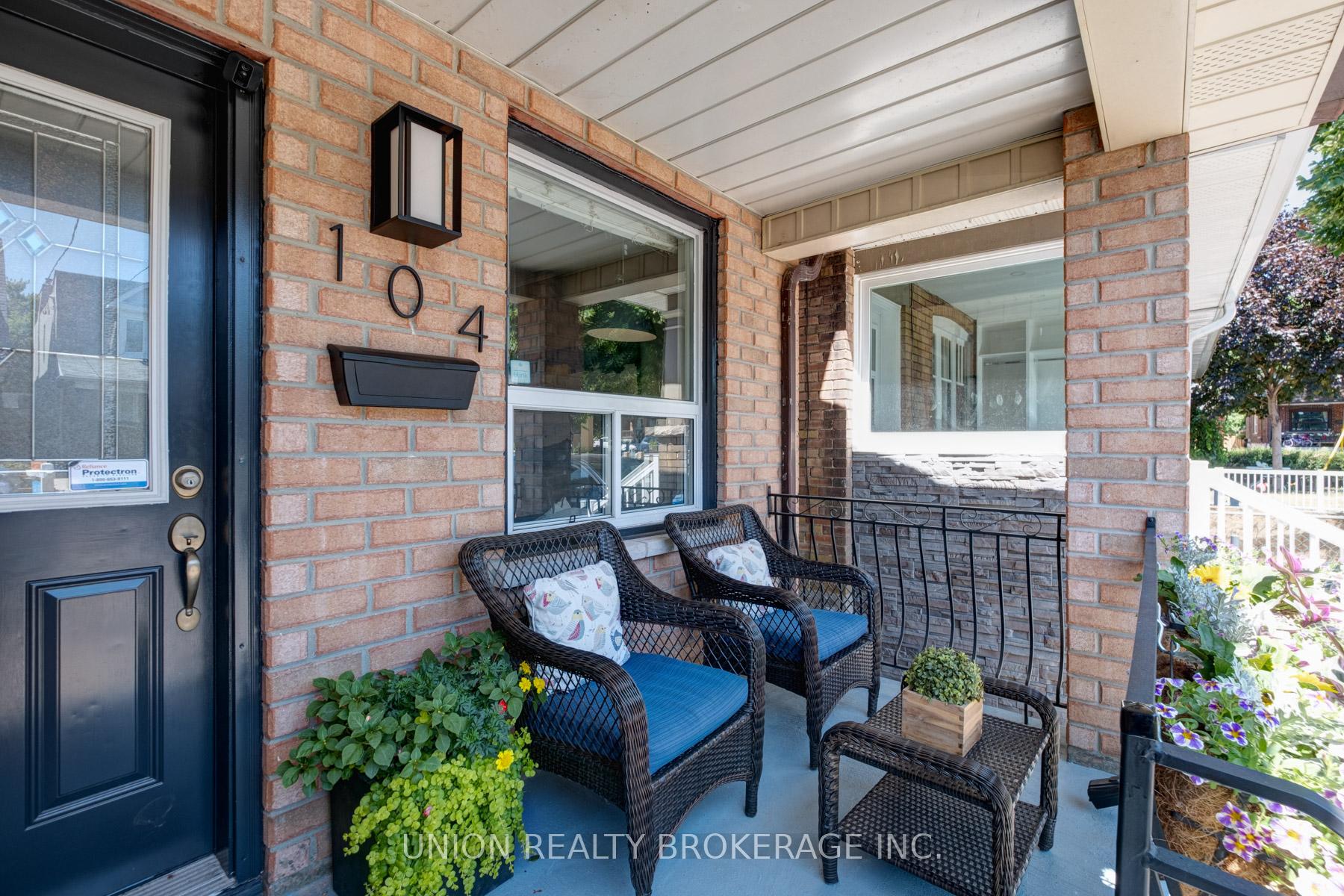 104 Blackthorn Avenue, Toronto W03