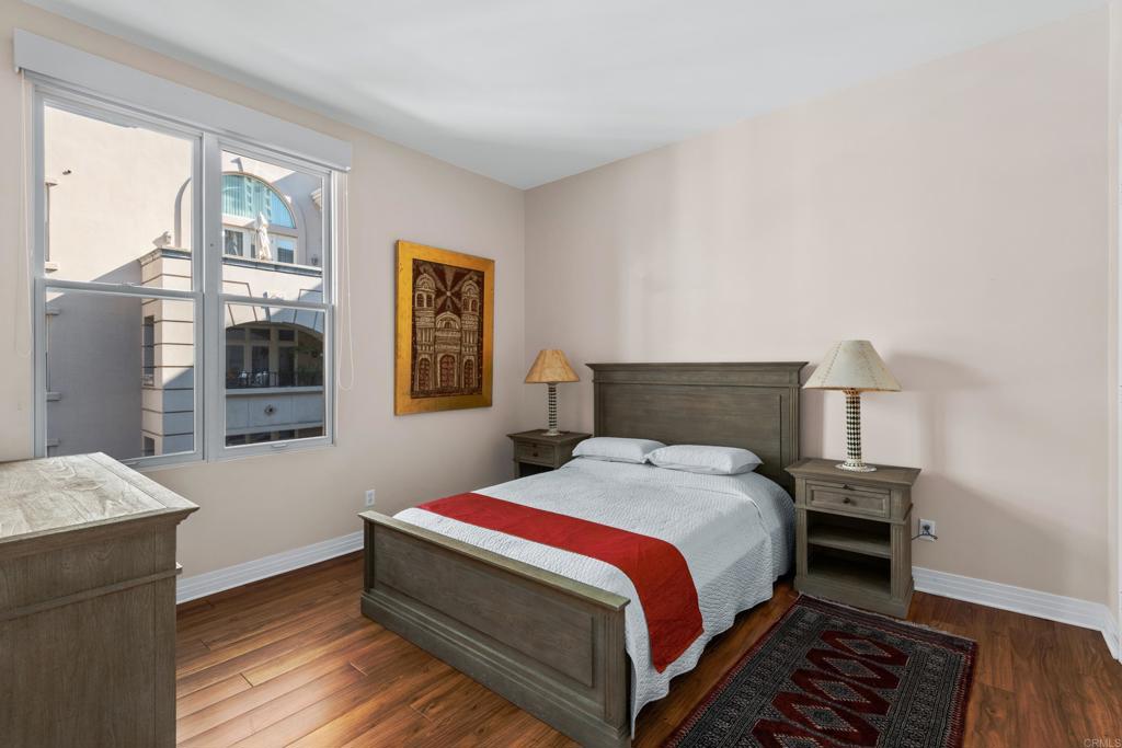 655 India St 304