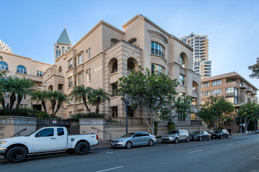 655 India St 304