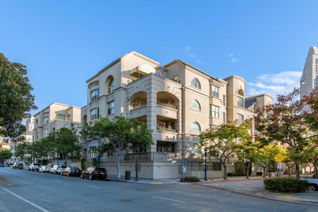 655 India St 304