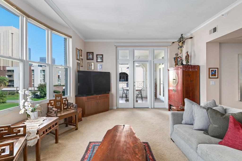655 India St 304