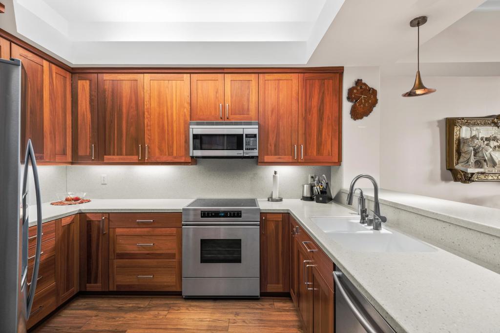 655 India St 304