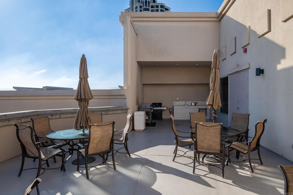 655 India St 304