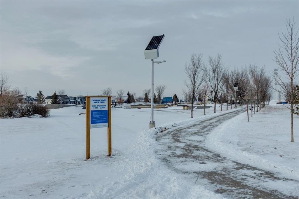 1124 Chinook Gate Bay SW