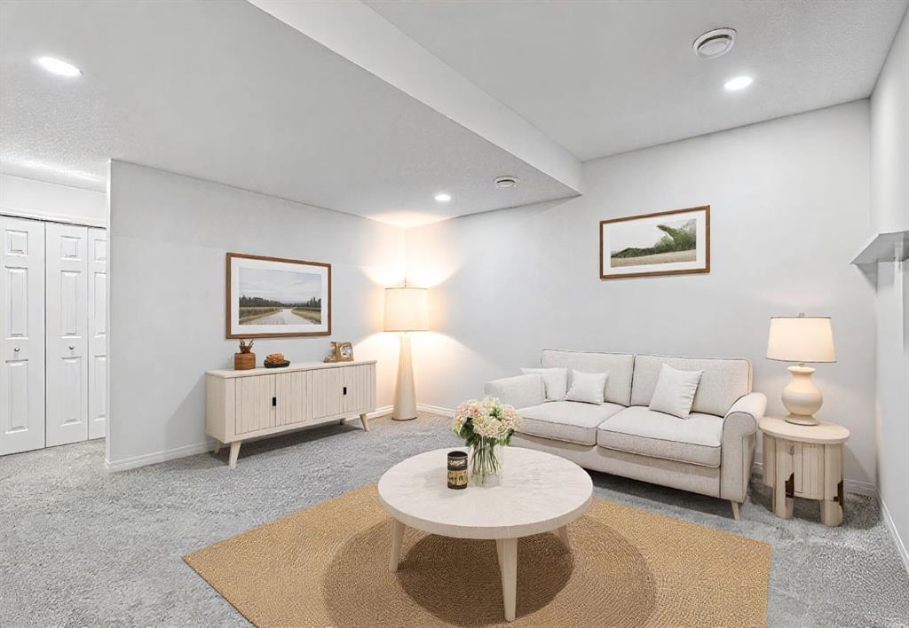 1124 Chinook Gate Bay SW