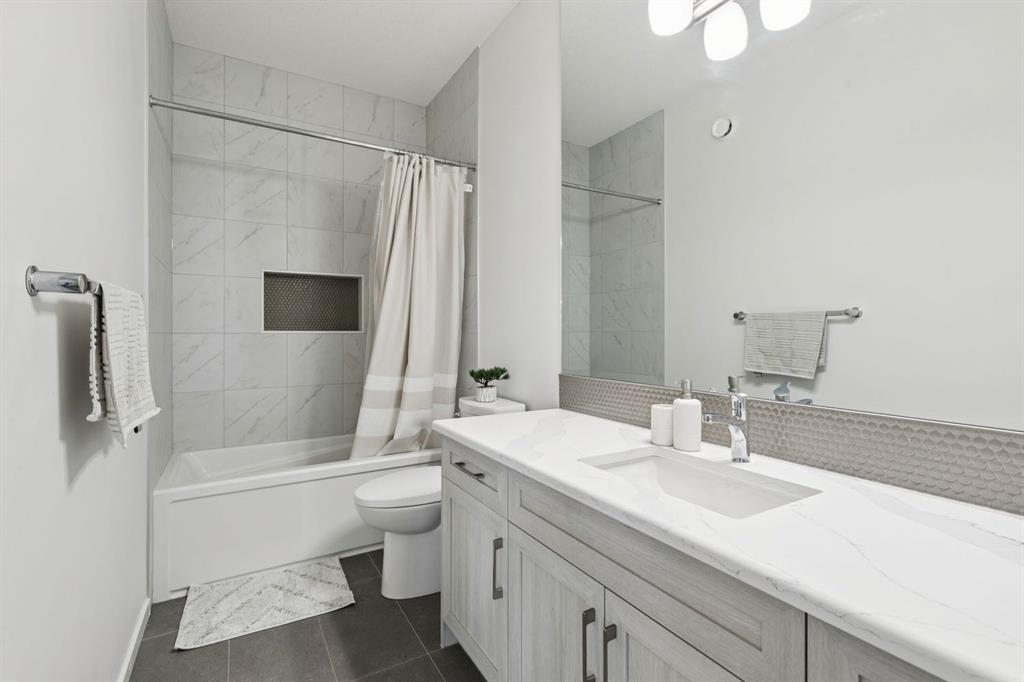 557 Southwinds Close SW