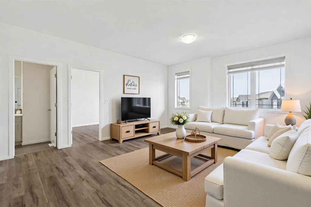 557 Southwinds Close SW