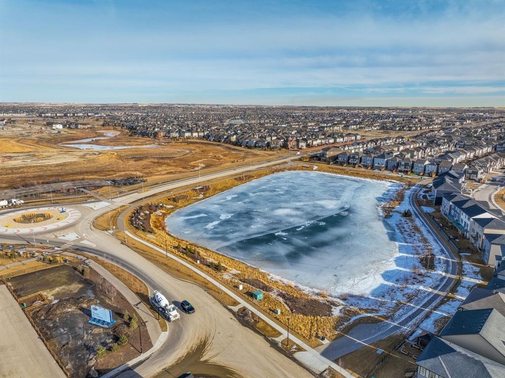 557 Southwinds Close SW