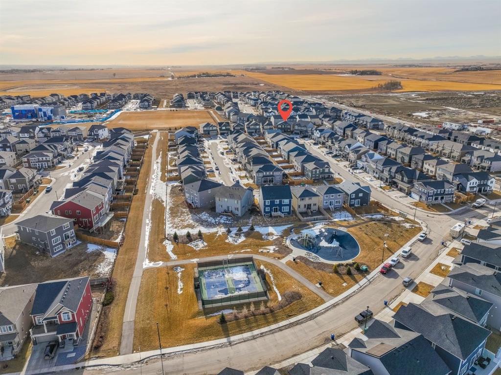 557 Southwinds Close SW