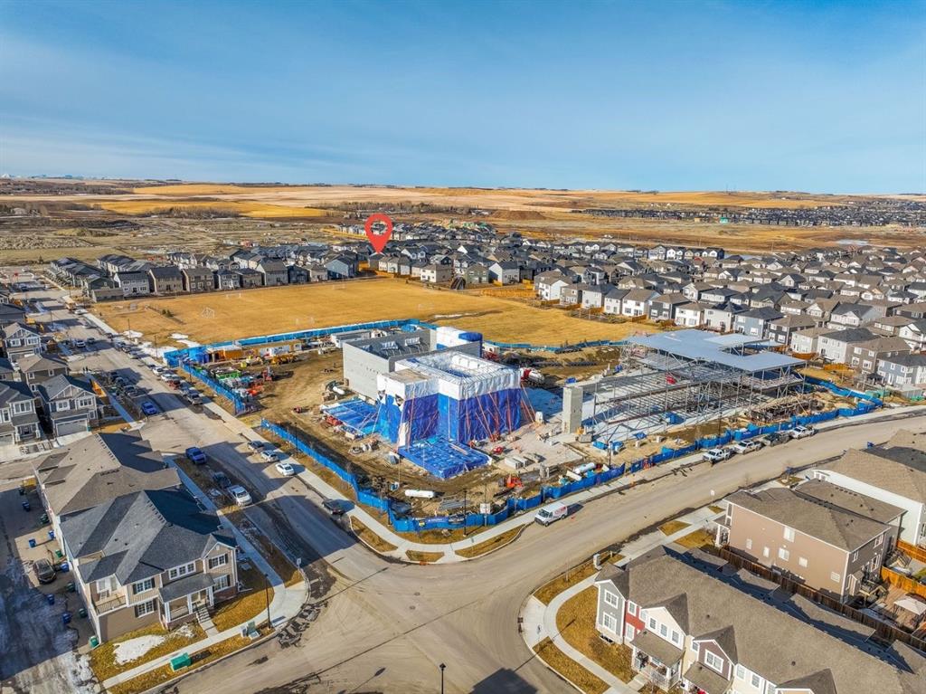 557 Southwinds Close SW