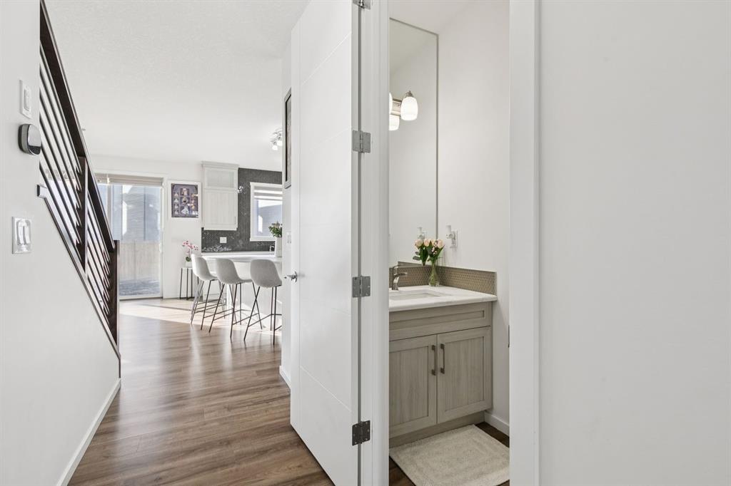 557 Southwinds Close SW