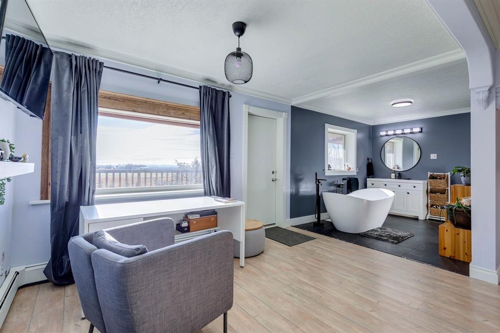 53 Croxford Estates NE