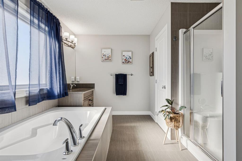 259 Canals Close SW
