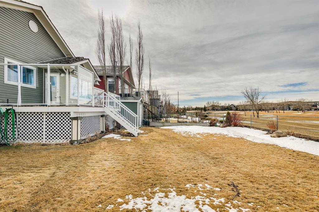 657 Woodside Court NW