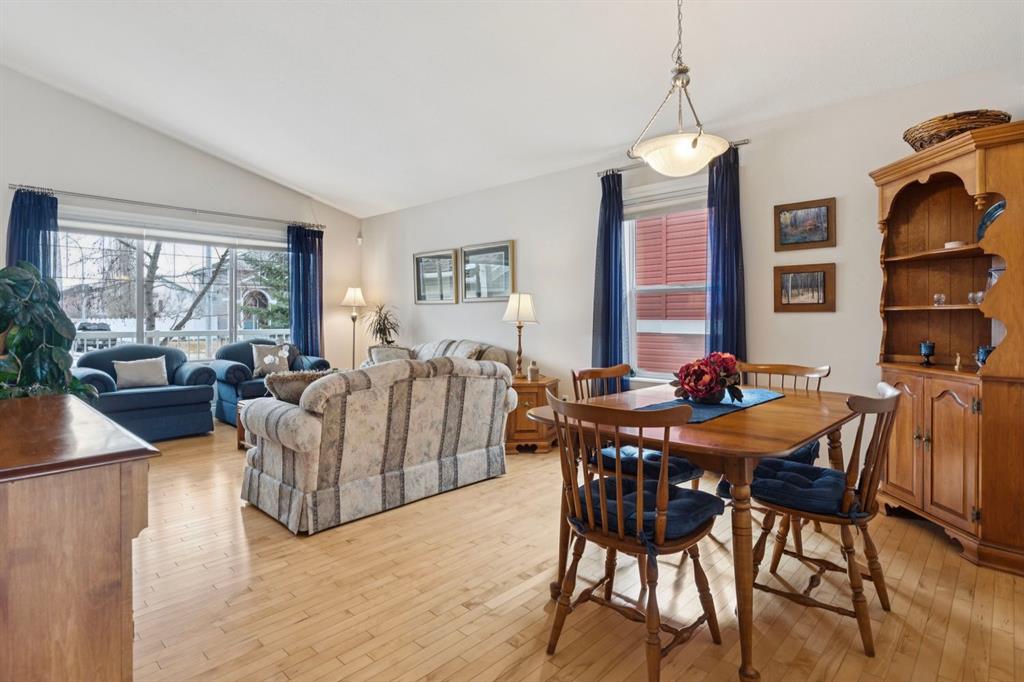 657 Woodside Court NW