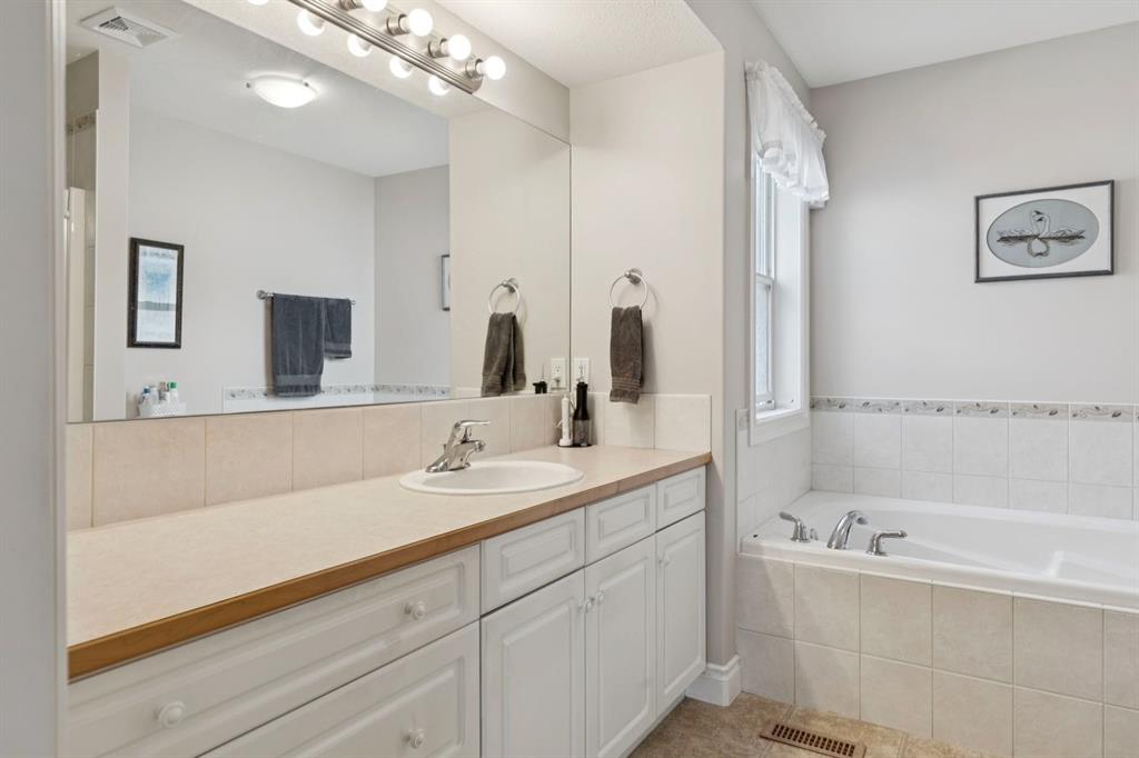 657 Woodside Court NW