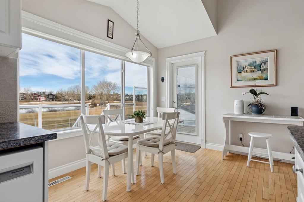 657 Woodside Court NW