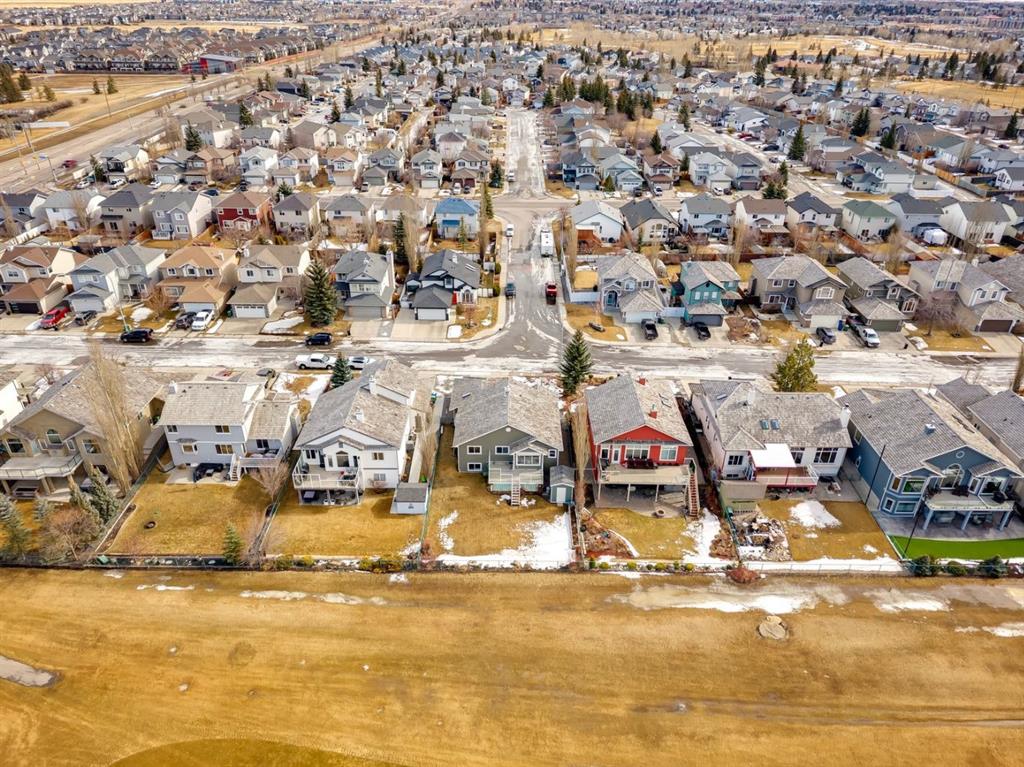 657 Woodside Court NW