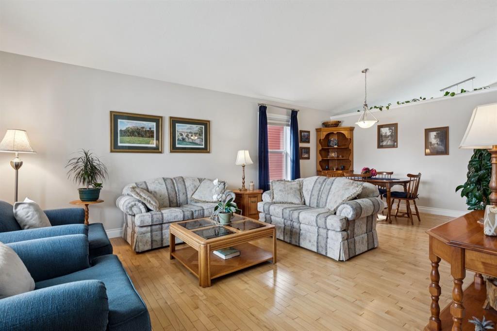 657 Woodside Court NW