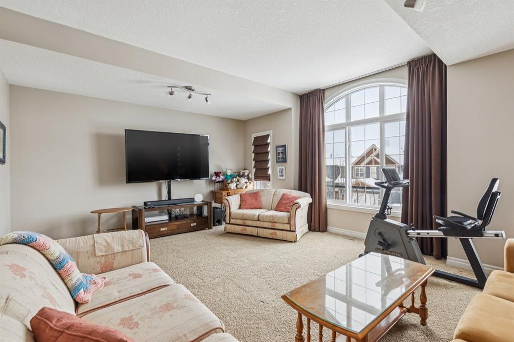 7 Cooperstown Place SW