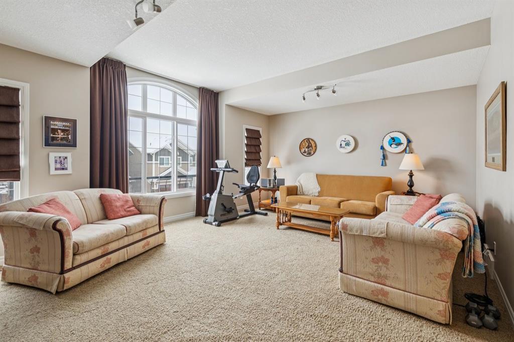 7 Cooperstown Place SW