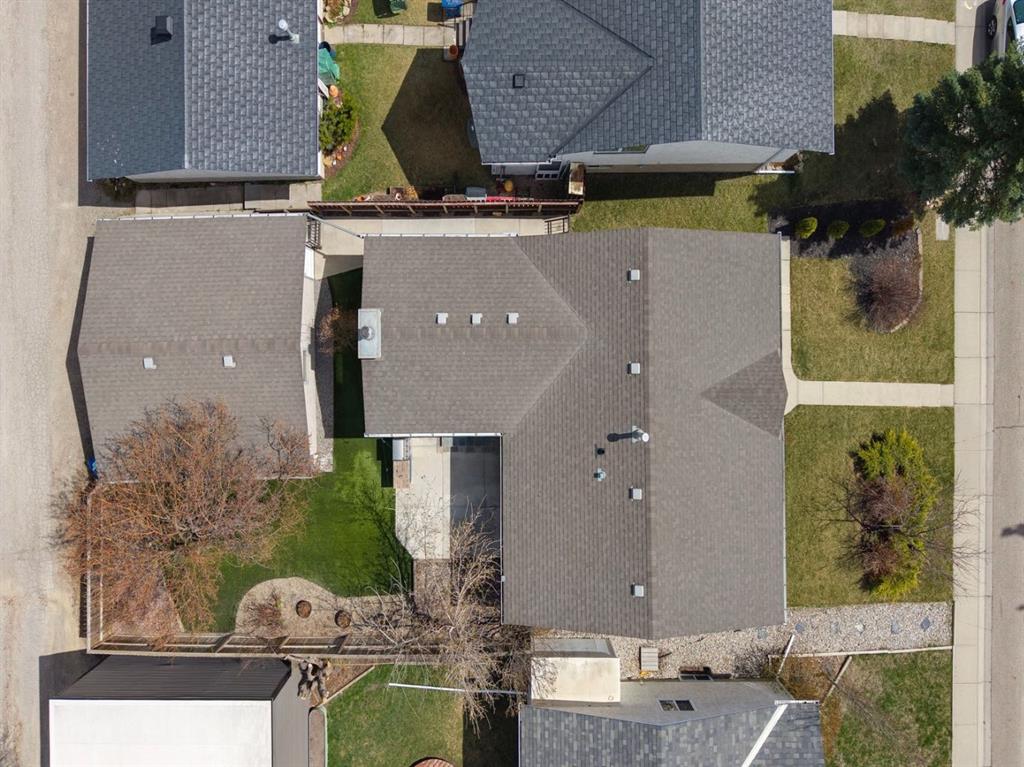 145 Alpine Crescent SE