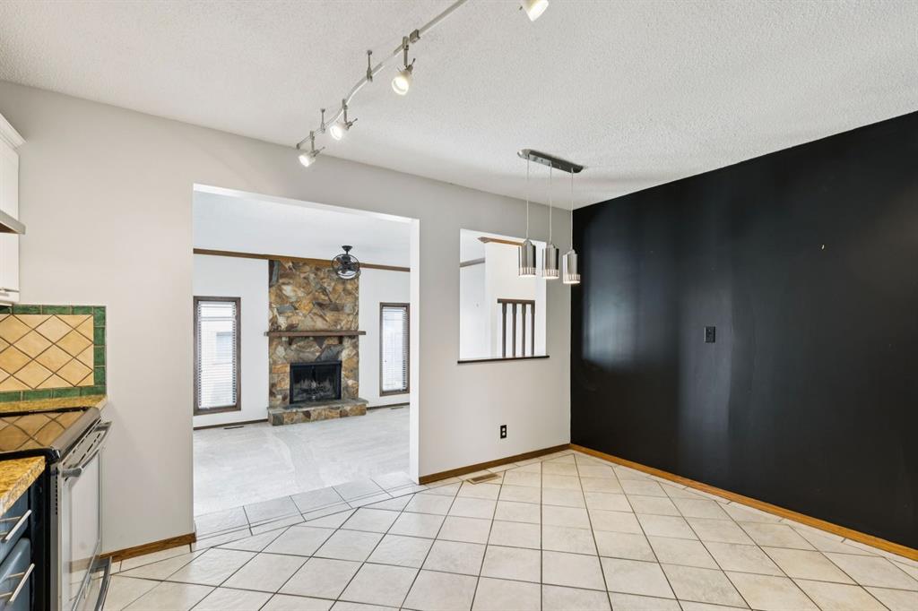 145 Alpine Crescent SE