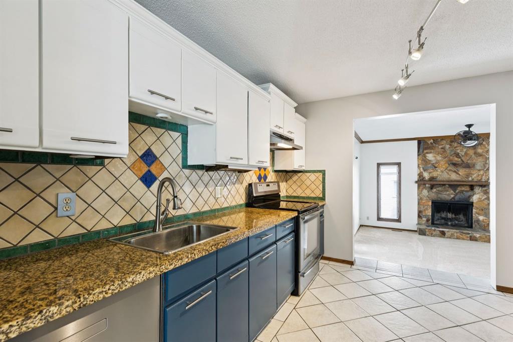 145 Alpine Crescent SE