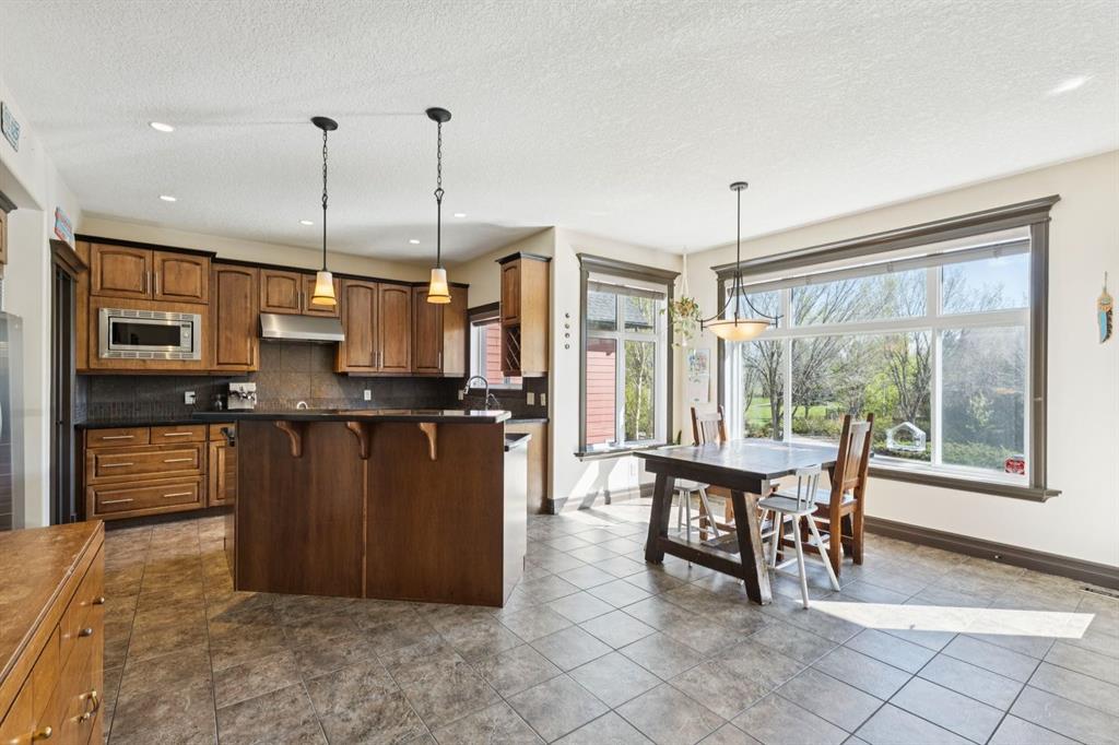957 Coopers Drive SW