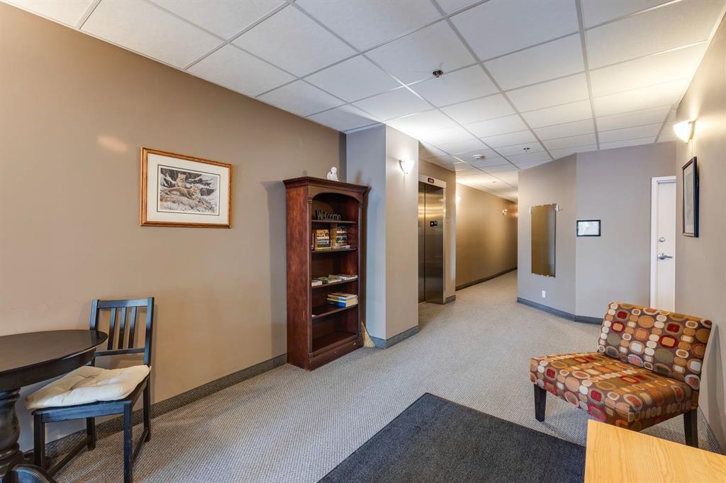 132 1 Avenue NW Unit: 406