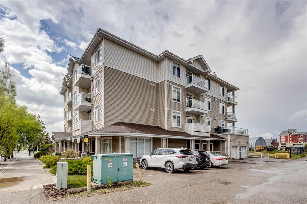 132 1 Avenue NW Unit: 406