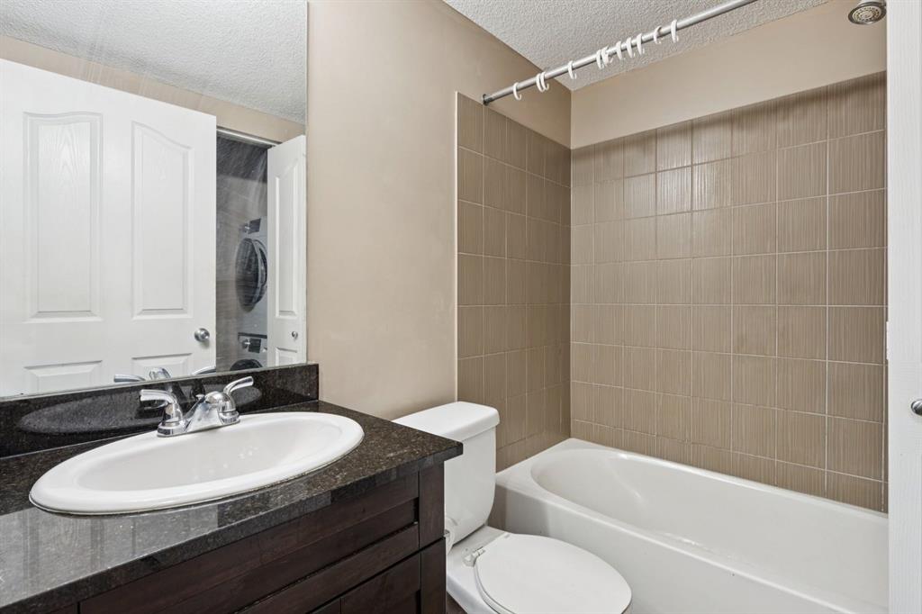 403 Mackenzie Way SW Unit: 2117