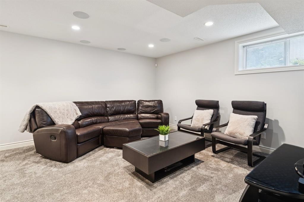 97 Tanner Close SE