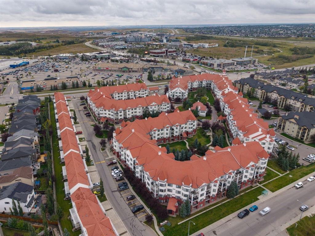 20 Royal Oak Plaza NW Unit: 210