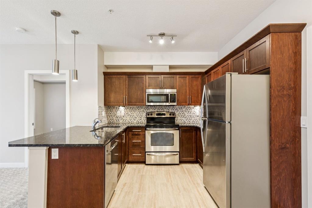 20 Royal Oak Plaza NW Unit: 210